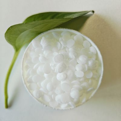 セテアリルアルコール&amp;セテアリルグルコシド グリーン O/W 非イオンエムルファイター EO フリー 天然エムルファイター 黄色い外観