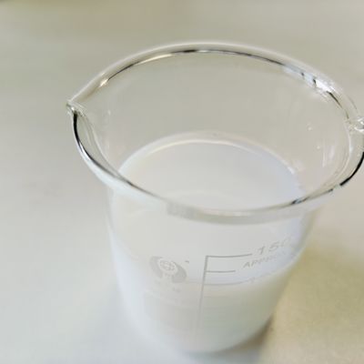 スタイレン/アクリレート コポリマー 潤滑 白いミルク液体 顔と体の皮膚ケアのための外観変更剤