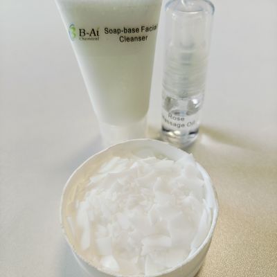 メチルグルコースセスキステアレート 白から黄色のフラーク 固体乳化剤 ベビーローションとクリーム