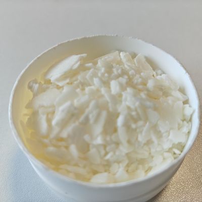 CAS 72175-39-4 PEG-20 メチルグルコースセスクイステアレート 優れた乳化能力のある化粧品