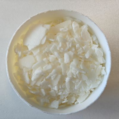 CAS 7651-02-7 ステアラミドプロピル ダイメチラミン 黄色いフラーク カチオン表面活性剤 ヘアケア用製品
